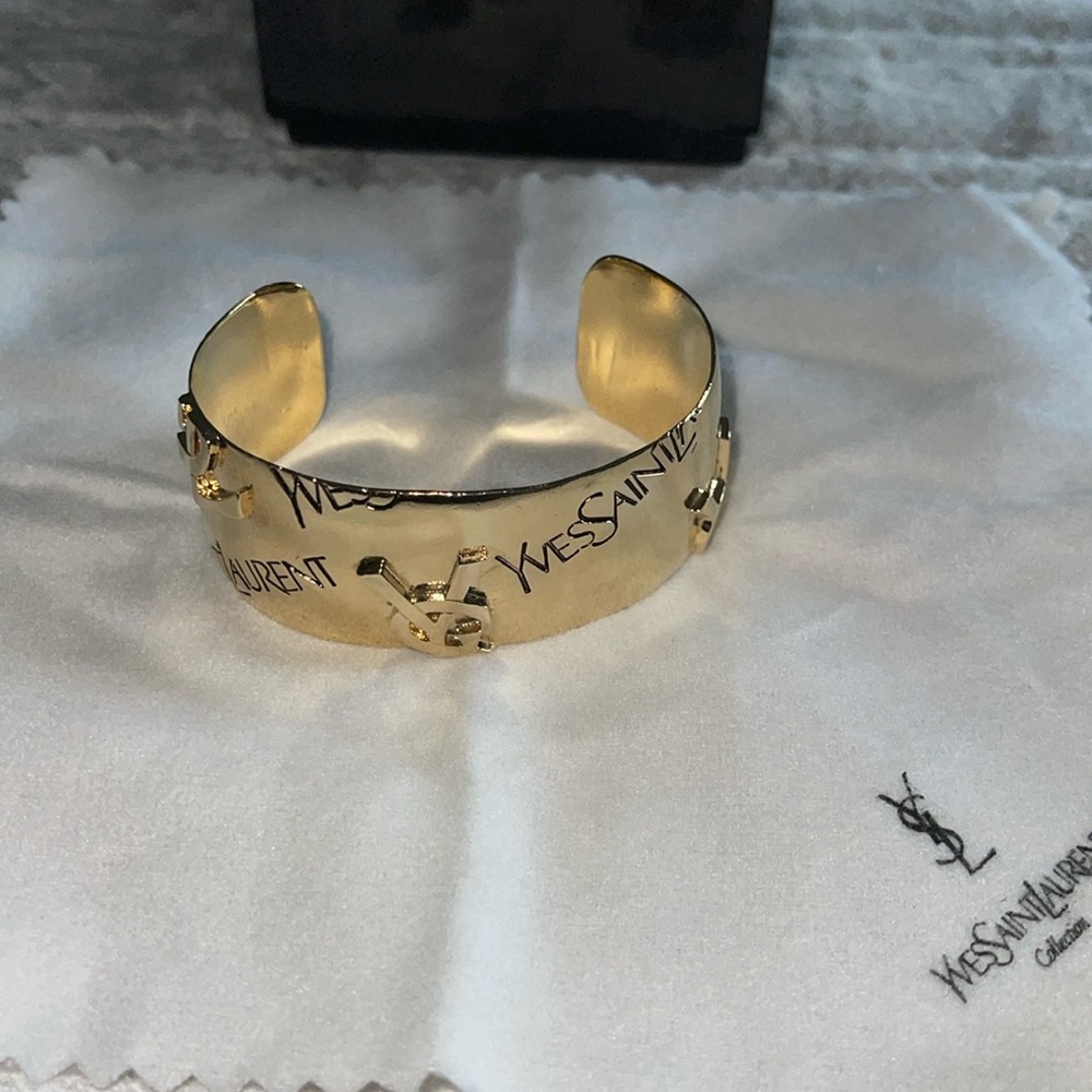 Yves Saint Laurent preloved Gold-tone logo bangle bracelet excellent condition